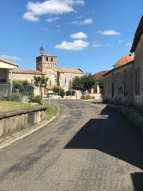 Vue sur Saint-Martial de Mirambeau